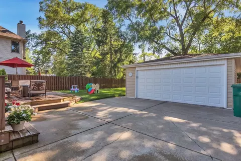 8104 Beech Ave, Munster, IN 46321 photo 3