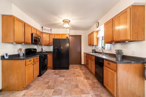 2433 Juniper St, Portage, IN 46368 photo 8