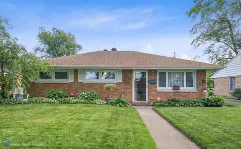 605 W Pine St, Griffith, IN 46319 photo 1