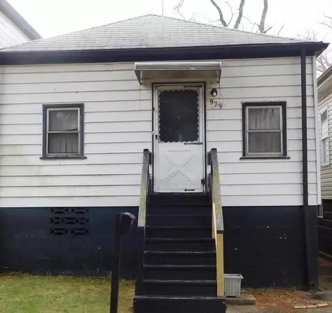 929 Ralston St, Gary, IN 46406 photo 2