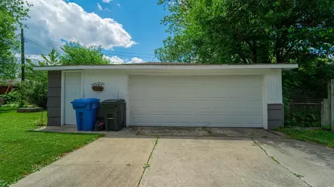 919 E Crestview Ct, Crown Point, IN 46307 photo 26