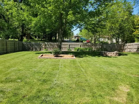 120 Pheasant Run Dr, Porter, IN 46304 photo 2