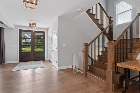 950 Schilling Dr, Crown Point, IN 46307 photo 3