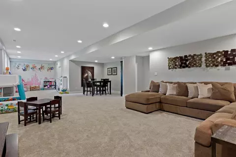 950 Schilling Dr, Crown Point, IN 46307 photo 34