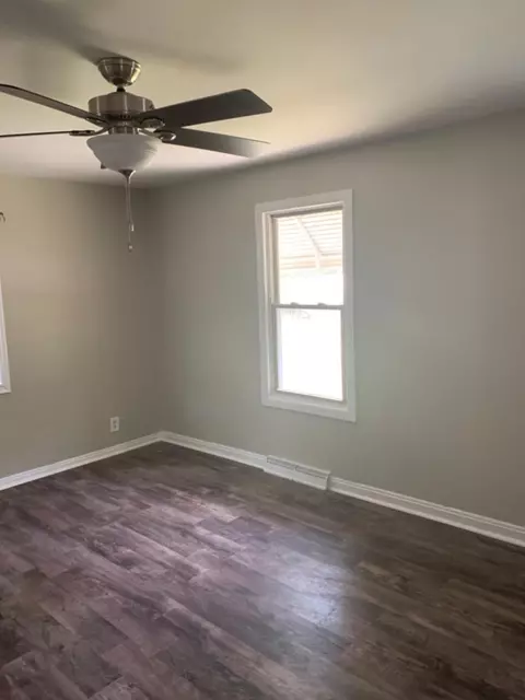 368 Calhoun St, Gary, IN 46406 photo 12