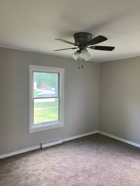 368 Calhoun St, Gary, IN 46406 photo 5
