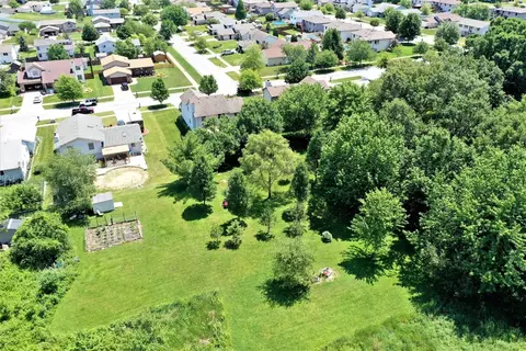 8792 Hamlin Pl, Crown Point, IN 46307 photo 31