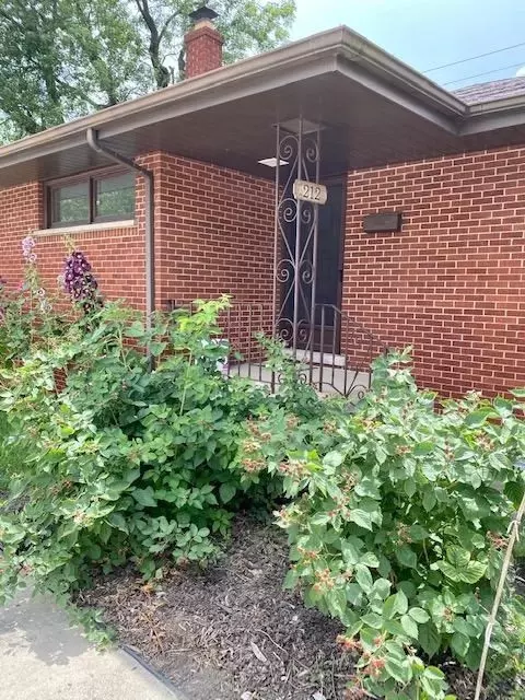 212 Sunset Ln, Munster, IN 46321 photo 3