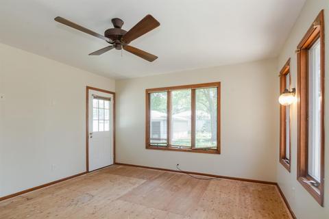 8337 Kooy Dr, Munster, IN 46321 photo 5