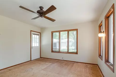 8337 Kooy Dr, Munster, IN 46321 photo 5