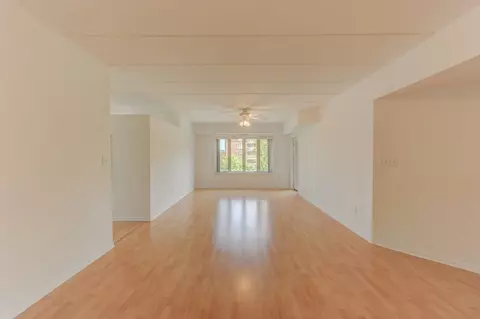 8445 Manor Ave #202, Munster, IN 46321 photo 4