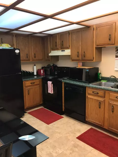 1315 Brookside Dr #B, Munster, IN 46321 photo 8