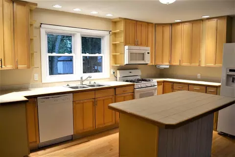 806 Johnson St, Porter, IN 46304 photo 5