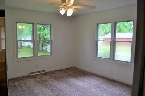 806 Johnson St, Porter, IN 46304 photo 11
