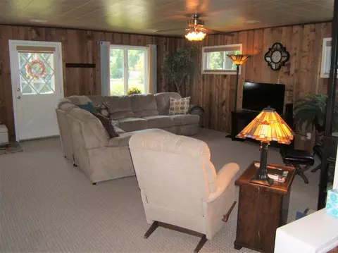 1616 E 34th Pl, Hobart, IN 46342 photo 6