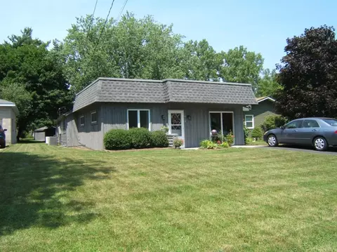 1616 E 34th Pl, Hobart, IN 46342 photo 2