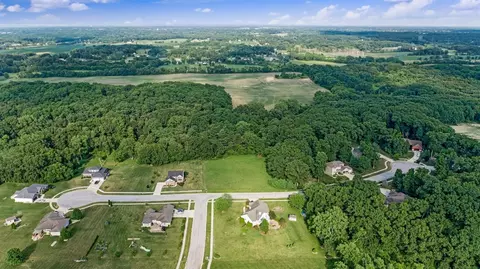 9505 Sullivan Ct, Crown Point, IN 46307 photo 2