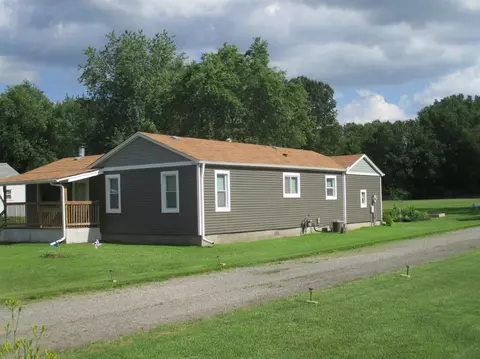 1325 E Miller St, Griffith, IN 46319 photo 3