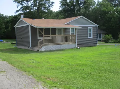 1325 E Miller St, Griffith, IN 46319 photo 2