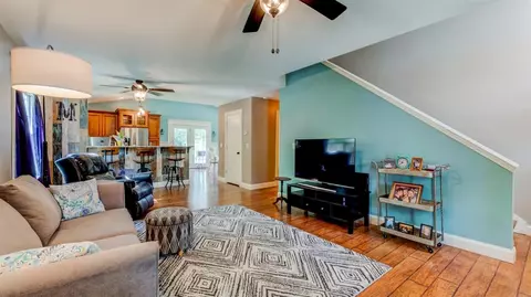 298 Dawn Dr, Valparaiso, IN 46385 photo 12