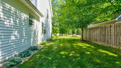 298 Dawn Dr, Valparaiso, IN 46385 photo 52