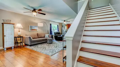 298 Dawn Dr, Valparaiso, IN 46385 photo 9