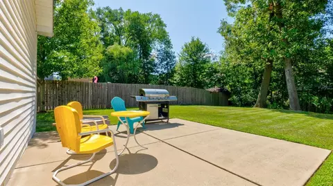 298 Dawn Dr, Valparaiso, IN 46385 photo 47