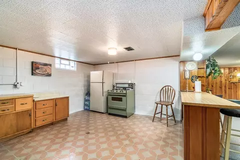 8207 Howard Ave, Munster, IN 46321 photo 18