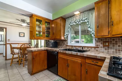 8207 Howard Ave, Munster, IN 46321 photo 5