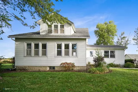 648 Eagle Lake Rd, Beecher, IL 60401 photo 1