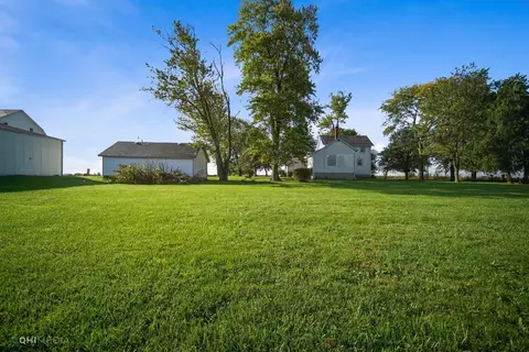 648 Eagle Lake Rd, Beecher, IL 60401 photo 4