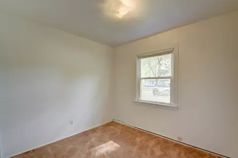 7724 Walnut Ave, Hammond, IN 46324 photo 16