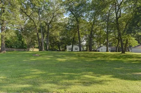 1019 Elm St, Griffith, IN 46319 photo 2