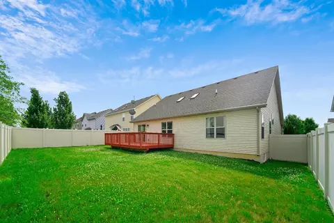 10319 Nicklaus St, Crown Point, IN 46307 photo 12