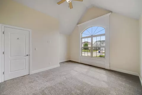 10319 Nicklaus St, Crown Point, IN 46307 photo 13