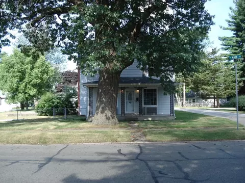 403 S Main St, Knox, IN 46534 photo 1