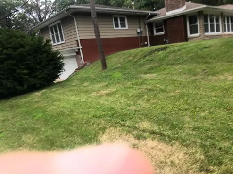 2670 Crest Rd, Gary, IN 46408 photo 3