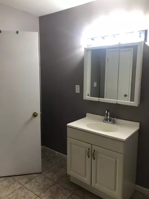 2670 Crest Rd, Gary, IN 46408 photo 18
