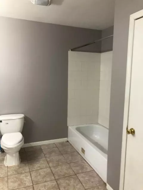 2670 Crest Rd, Gary, IN 46408 photo 17
