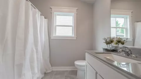 4102 Crown Dr, Valparaiso, IN 46383 photo 19