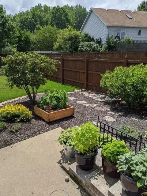1289 Admiral Dr, Porter, IN 46304 photo 8