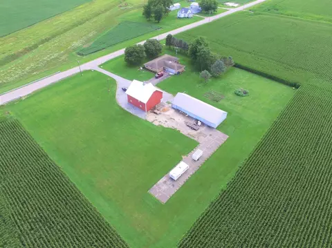 1648 W State Road 16, Brook, IN 47922 photo 2