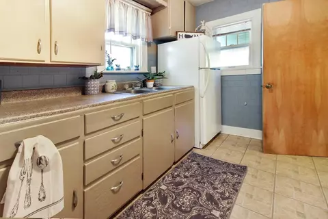 401 Hoffman St, Crown Point, IN 46307 photo 10