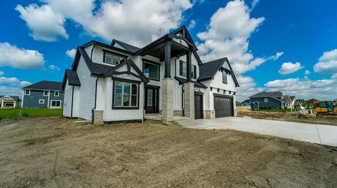 10026 Lilac Cv, Saint John, IN 46373 photo 2