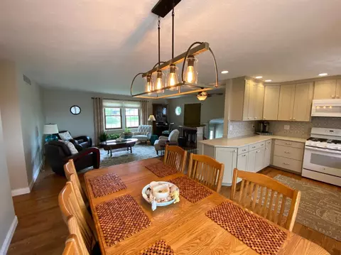 1033 S 300, La Porte, IN 46350 photo 5