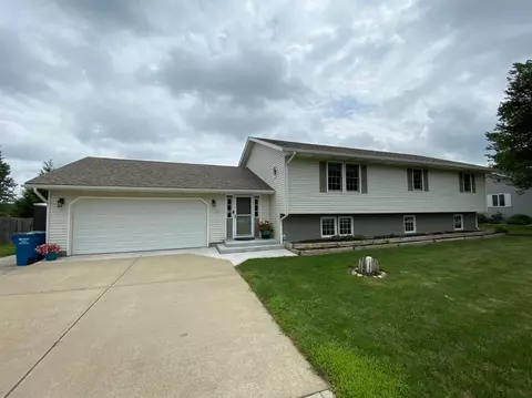 1033 S 300, La Porte, IN 46350 photo 1