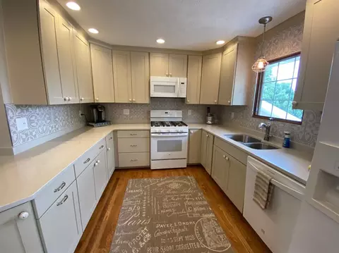 1033 S 300, La Porte, IN 46350 photo 8