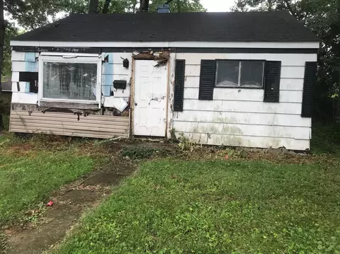 3161 Sobieski St, New Chicago, IN 46342 photo 1