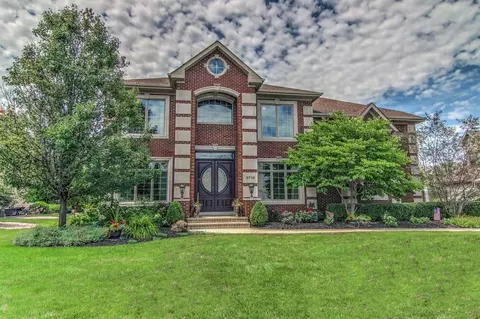 9716 Laurel Ct, Munster, IN 46321 photo 1