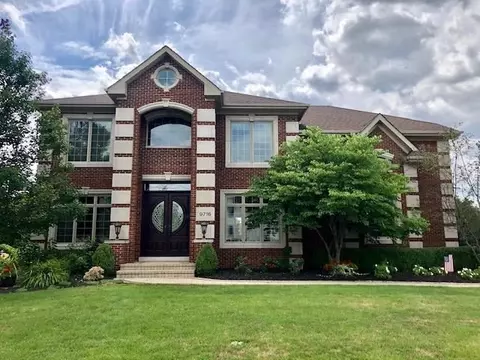 9716 Laurel Ct, Munster, IN 46321 photo 2
